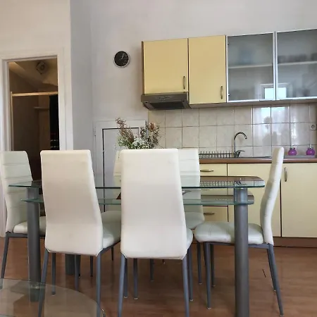 Toni Apartmán *