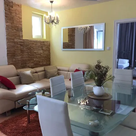 Apartman Toni Apartment
